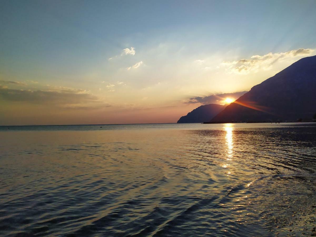 Makinia Beach Nafpaktos Exterior foto